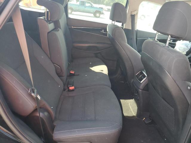 Photo 11 from auction – 2017 KIA SORENTO LX with VIN 5XYPG4A37HG300585