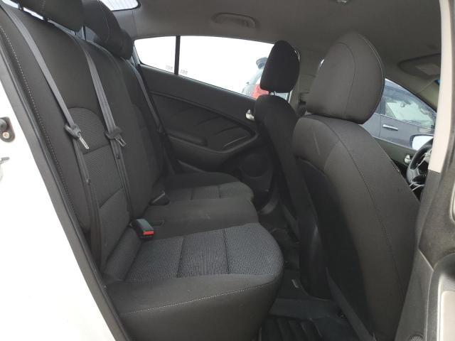 Photo 10 from auction – 2017 KIA FORTE LX with VIN 3KPFK4A78HE121997