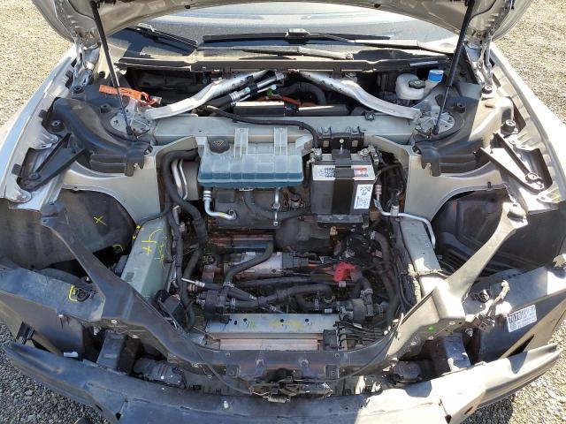 Photo 12 from auction – 2015 TESLA MODEL S 85D with VIN 5YJSA1H27FF080196
