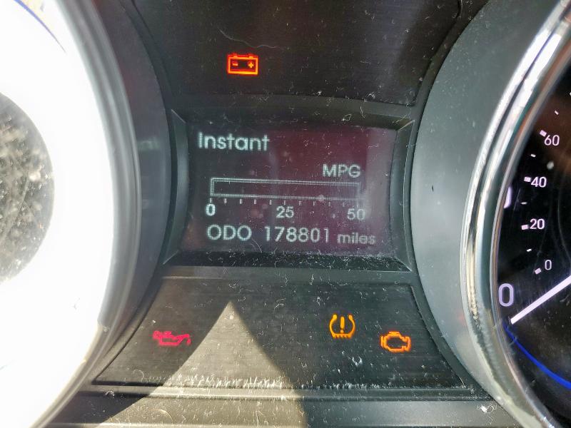 Photo 9 from auction – 2011 HYUNDAI SONATA SE with VIN 5NPEC4AC3BH056243