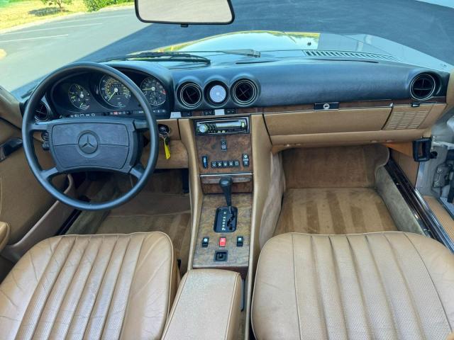 Photo 9 from auction – 1986 MERZ 560 SL with VIN WDBBA48DXGA049293