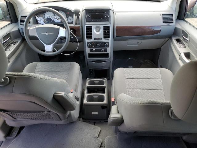 Photo 8 from auction – 2010 CHRYSLER TOWN & COU with VIN 2A4RR4DE2AR226407