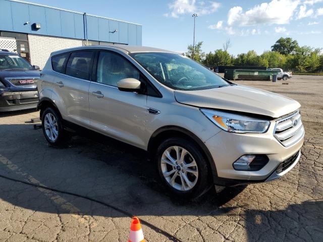 Photo 4 from auction – 2017 FORD ESCAPE SE with VIN 1FMCU0GD0HUD27573