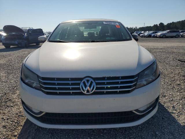 Photo 5 from auction – 2012 VOLKSWAGEN PASSAT SEL with VIN 1VWCM7A30CC079740