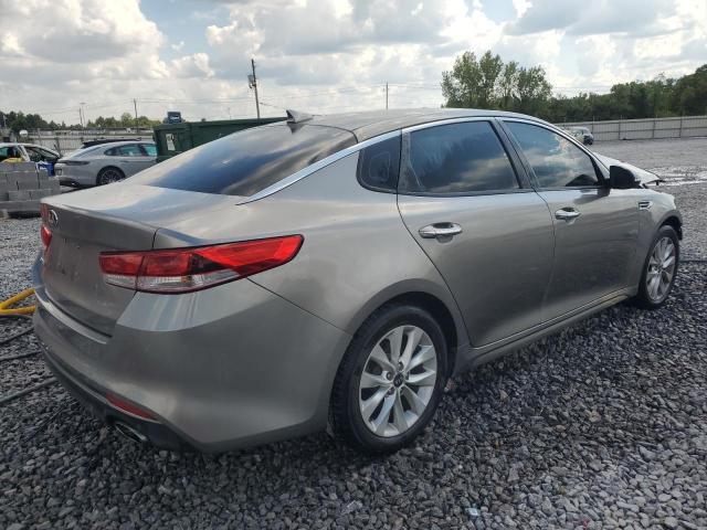 Photo 3 from auction – 2017 KIA OPTIMA LX with VIN 5XXGT4L38HG130024