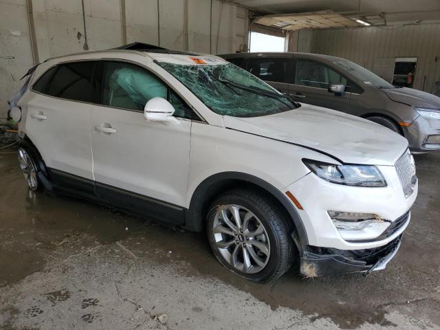 Photo 4 from auction – 2019 LINCOLN MKC SELECT with VIN 5LMCJ2D98KUL20900