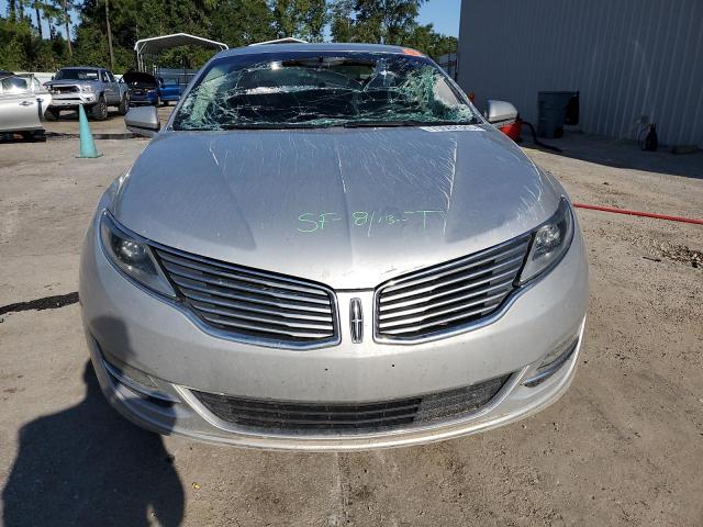Photo 11 from auction – 2016 LINCOLN MKZ with VIN 3LN6L2G92GR632070