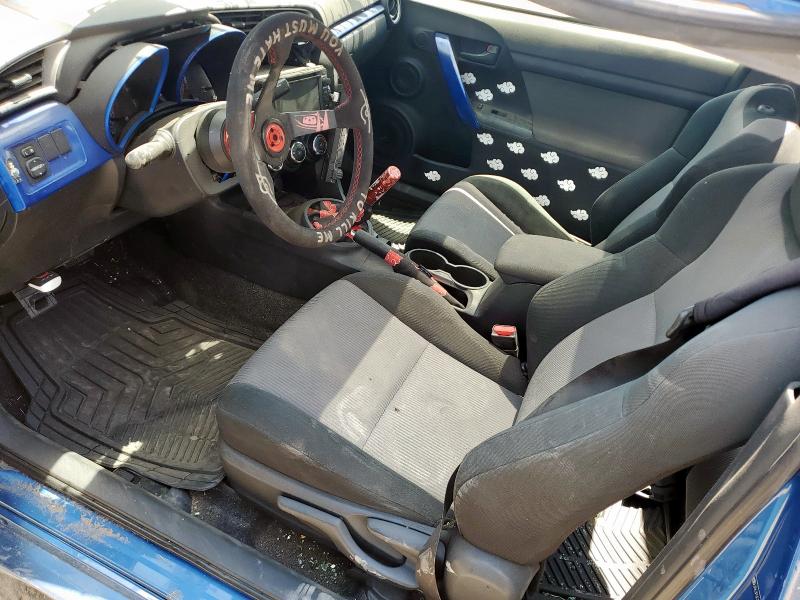 Photo 7 from auction – 2015 TOYOTA SCION TC with VIN JTKJF5C70FJ011164