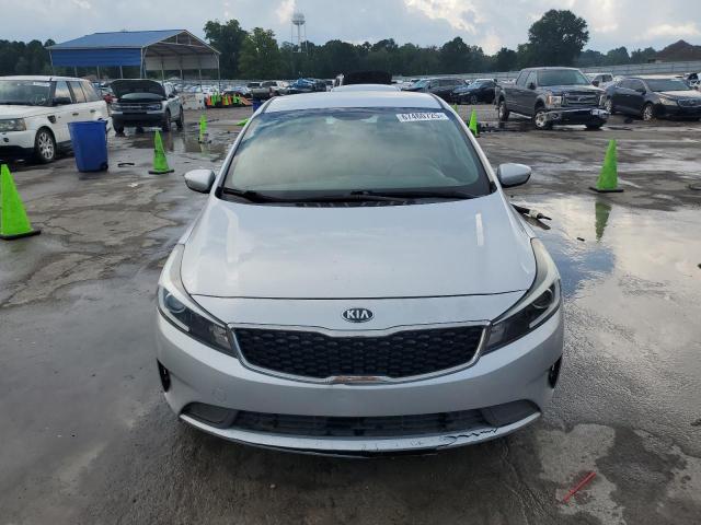Photo 5 from auction – 2017 KIA FORTE LX with VIN 3KPFK4A75HE085783