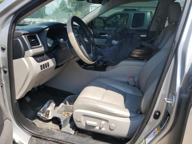 Photo 7 from auction – 2017 TOYOTA HIGHLANDER SE with VIN 5TDKZRFH5HS221330