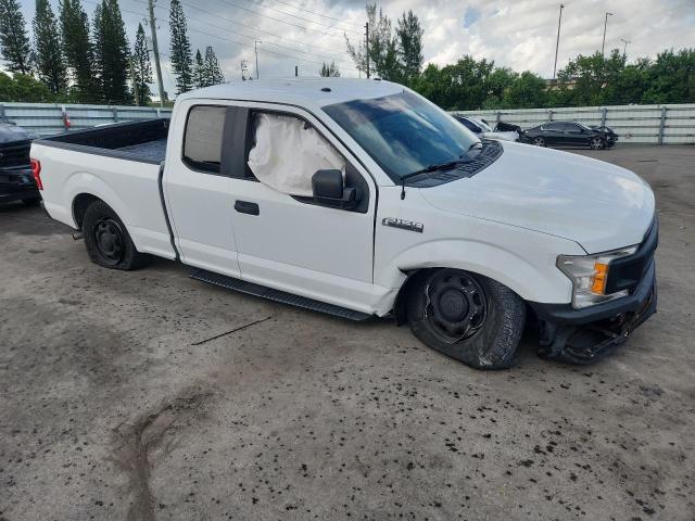Photo 4 from auction – 2018 FORD F150 SUPER CAB with VIN 1FTEX1EP5JFB73167
