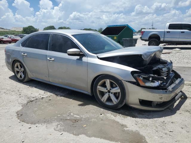 Foto 4 de la subasta – 2014 VOLK PASSAT SE con VIN 1VWBS7A32EC042628