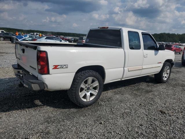 Photo 3 from auction – 2005 CHEVROLET SILVERADO with VIN 1GCEK19B25Z242740