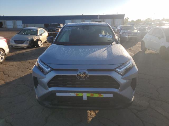 Photo 5 from auction – 2024 TOYOTA RAV4 LE with VIN 2T3F1RFV8RW422024