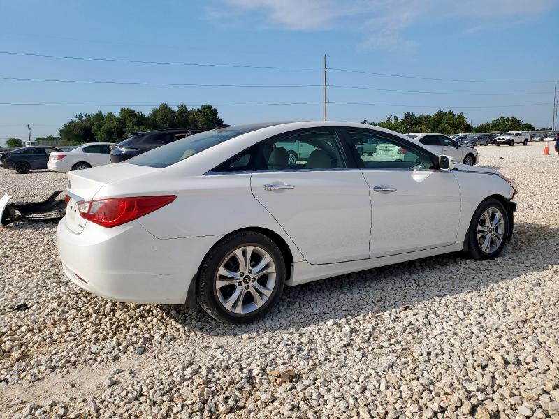 Photo 3 from auction – 2013 HYUNDAI SONATA SE with VIN 5NPEC4AC0DH597706