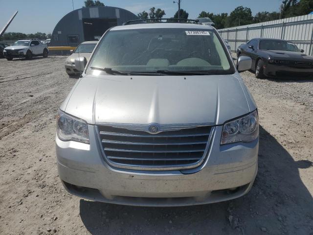 Photo 5 from auction – 2010 CHRYSLER TOWN & COU with VIN 2A4RR5DXXAR329582