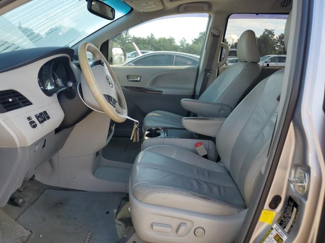 Photo 7 from auction – 2012 TOYOTA SIENNA XLE with VIN 5TDYK3DC2CS198536