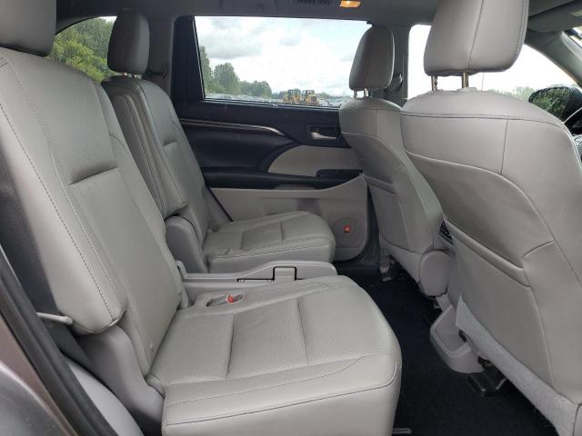 Photo 11 from auction – 2015 TOYOTA HIGHLANDER with VIN 5TDDKRFH4FS093687
