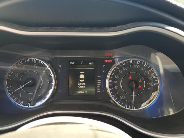 Photo 9 from auction – 2015 CHRYSLER 200 LIMITED with VIN 1C3CCCAB6FN656080