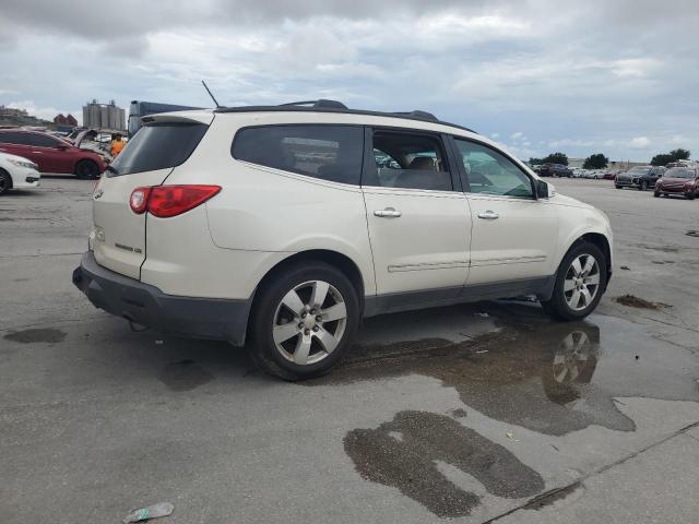 Photo 3 from auction – 2011 CHEVROLET TRAVERSE L with VIN 1GNKRLED0BJ156054