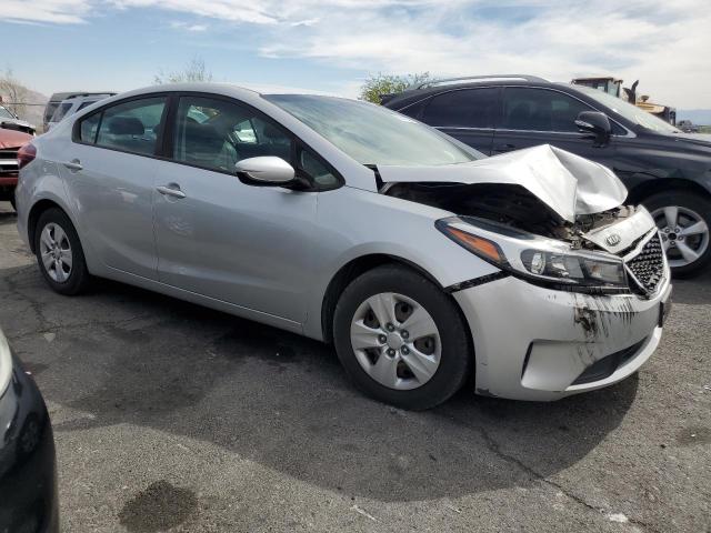 Photo 4 from auction – 2018 KIA FORTE LX with VIN 3KPFK4A71JE281127