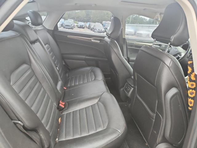Фото 10 с аукциона – 2016 FORD FUSION SE с VIN 3FA6P0HD2GR112408