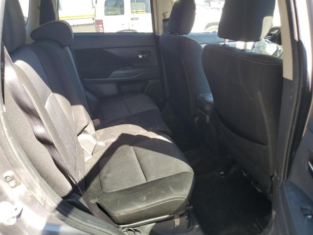 Photo 11 from auction – 2018 MITSUBISHI OUTLANDER with VIN JA4AD3A30JJ004297