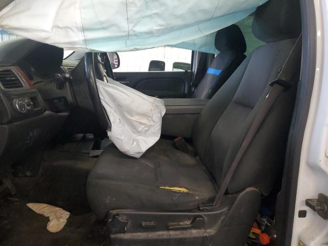Photo 7 from auction – 2012 CHEVROLET SUBURBAN C1500 LS with VIN 1GNSCHE01CR282471