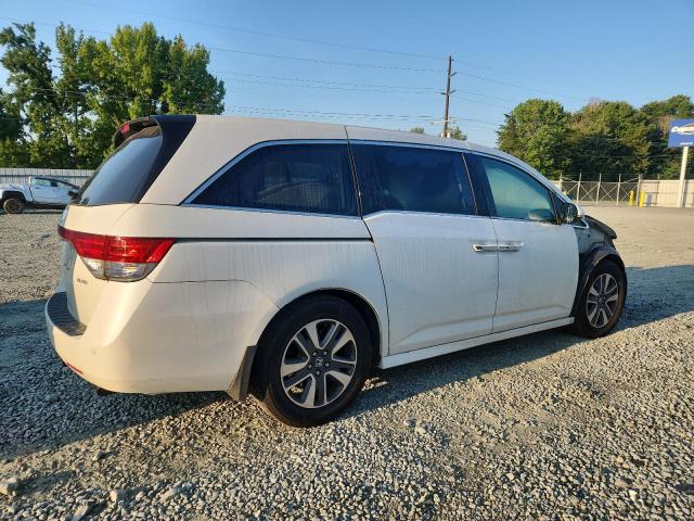Photo 3 from auction – 2016 HONDA ODYSSEY with VIN 5FNRL5H93GB012587