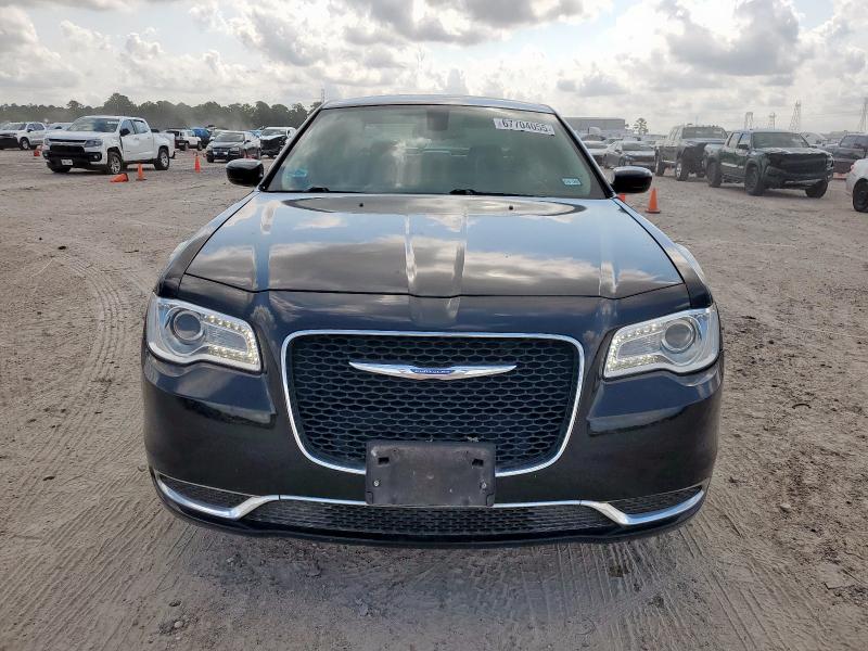 Zdjęcie 5 z aukcji – 2017 CHRYSLER 300 LIMITE z VIN 2C3CCAAG7HH552466