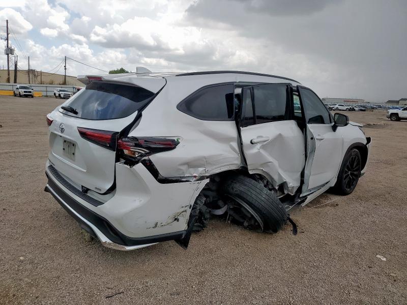 Photo 3 from auction – 2024 TOYOTA HIGHLANDER LE with VIN 5TDKDRAH8RS534685
