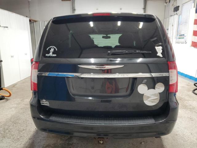 Photo 6 from auction – 2016 CHRYSLER TOWN & COU with VIN 2C4RC1HG1GR120766