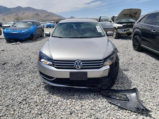 Photo 5 from auction – 2014 VOLKSWAGEN PASSAT S with VIN 1VWAT7A31EC073426