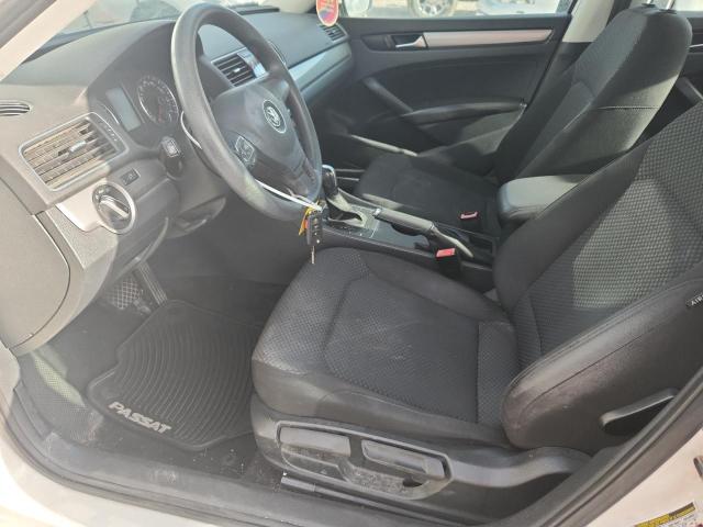Photo 7 from auction – 2015 VOLKSWAGEN PASSAT S with VIN 1VWAS7A33FC038696