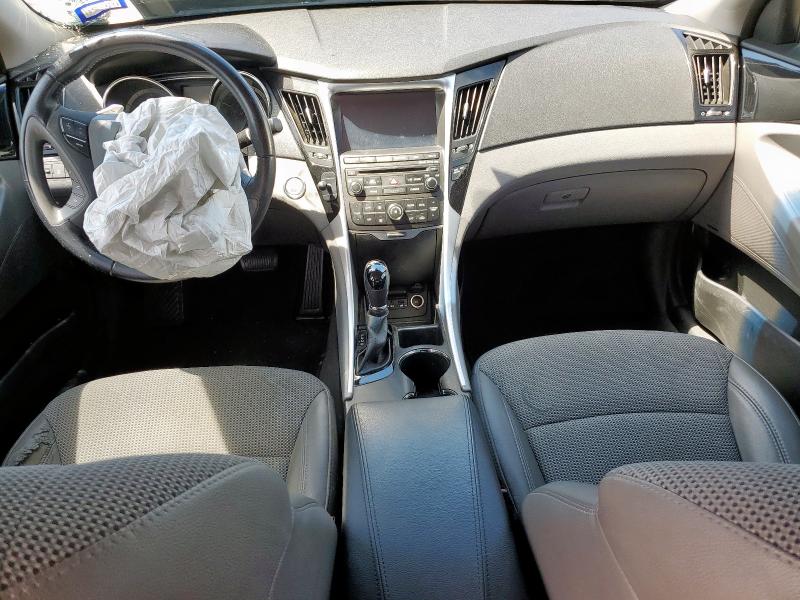 Photo 8 from auction – 2014 HYUNDAI SONATA SE with VIN 5NPEC4AB1EH824412