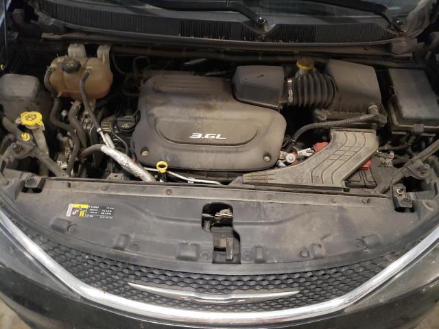 Photo 12 from auction – 2017 CHRYSLER PACIFICA T with VIN 2C4RC1DG8HR723589