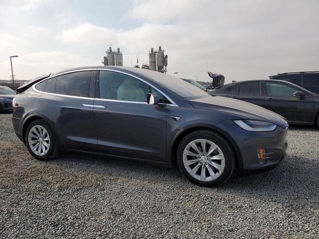 Photo 4 from auction – 2020 TESLA MODEL X with VIN 5YJXCAE29LF235962