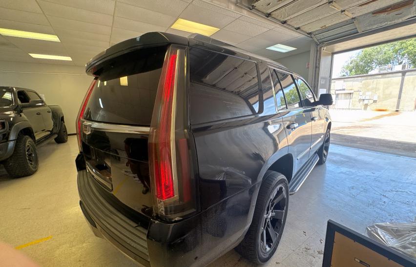 Photo 4 from auction – 2019 CADILLAC ESCALADE L with VIN 1GYS4BKJ8KR360169