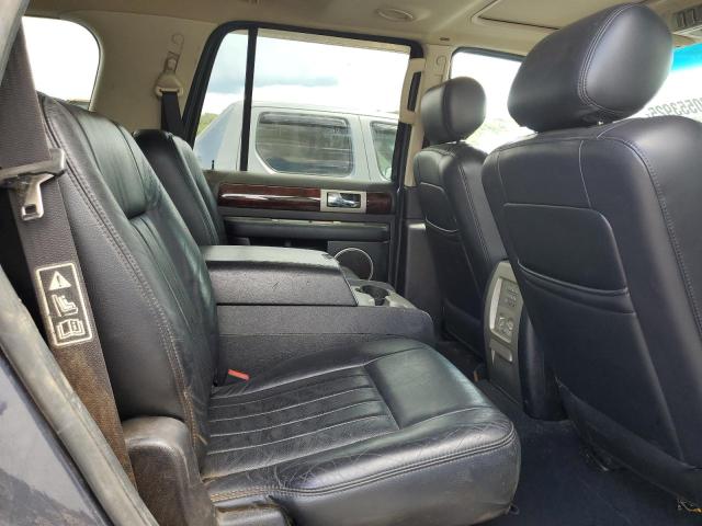 Photo 11 from auction – 2003 LINCOLN NAVIGATOR with VIN 5LMFU28RX3LJ05900