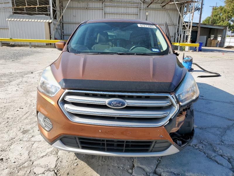 Photo 5 from auction – 2017 FORD ESCAPE SE with VIN 1FMCU0GD7HUC34176