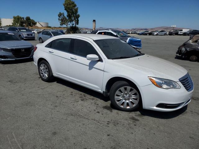 Photo 4 from auction – 2013 CHRYSLER 200 LX with VIN 1C3CCBAB2DN686877