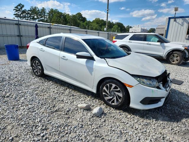 Photo 4 from auction – 2018 HONDA CIVIC EX with VIN 19XFC2F78JE034052