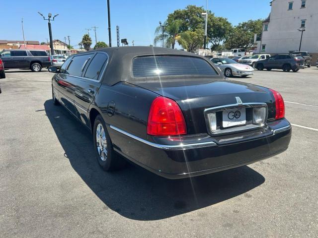 Photo 3 from auction – 2007 LINCOLN TOWN CAR E with VIN 1L1FM88W77Y616843