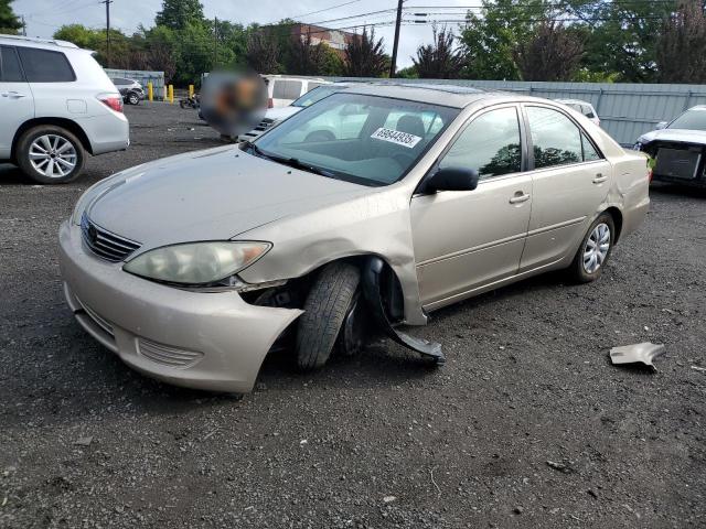 TOYOTA CAMRY LE 2005 with VIN 4T1BE32K75U077552 - Photo from auction