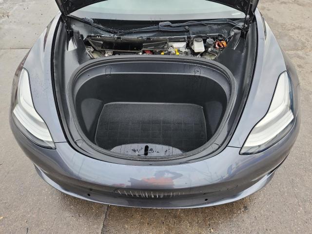 Photo 11 from auction – 2018 TESLA MODEL 3 with VIN 5YJ3E1EA0JF057923