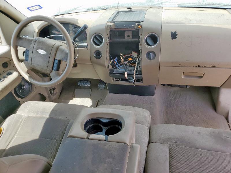 Photo 8 from auction – 2004 FORD F150 with VIN 1FTRX12W34NA82339