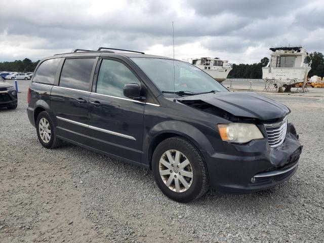 Photo 4 from auction – 2014 CHRYSLER TOWN & COU with VIN 2C4RC1BG1ER393969