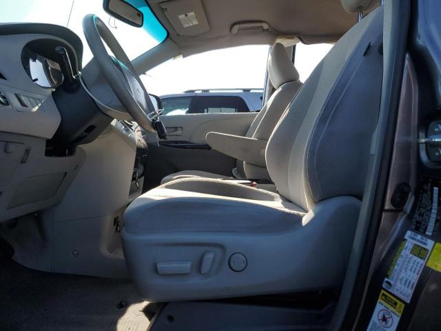 Photo 7 from auction – 2014 TOYOTA SIENNA LE with VIN 5TDKK3DCXES458979