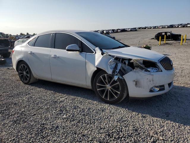 Photo 4 from auction – 2017 BUICK VERANO SPO with VIN 1G4PR5SK2H4108572