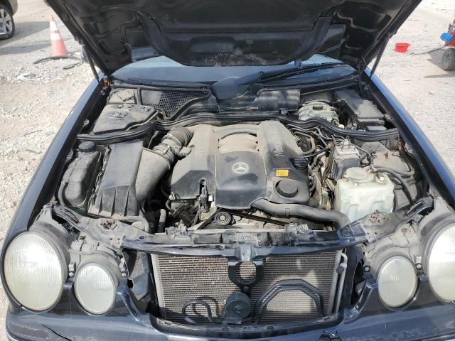 Photo 11 from auction – 2000 MERCEDES-BENZ E 320 4MAT with VIN WDBJF82J2YX038466